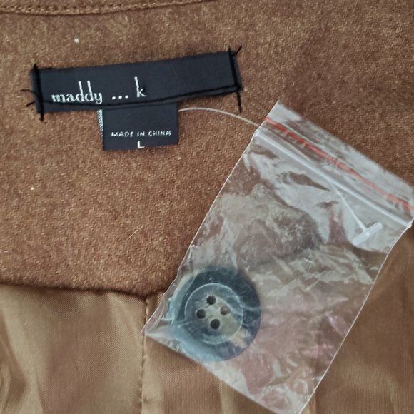 Maddy...k Wool Poncho - Picture 8 of 9